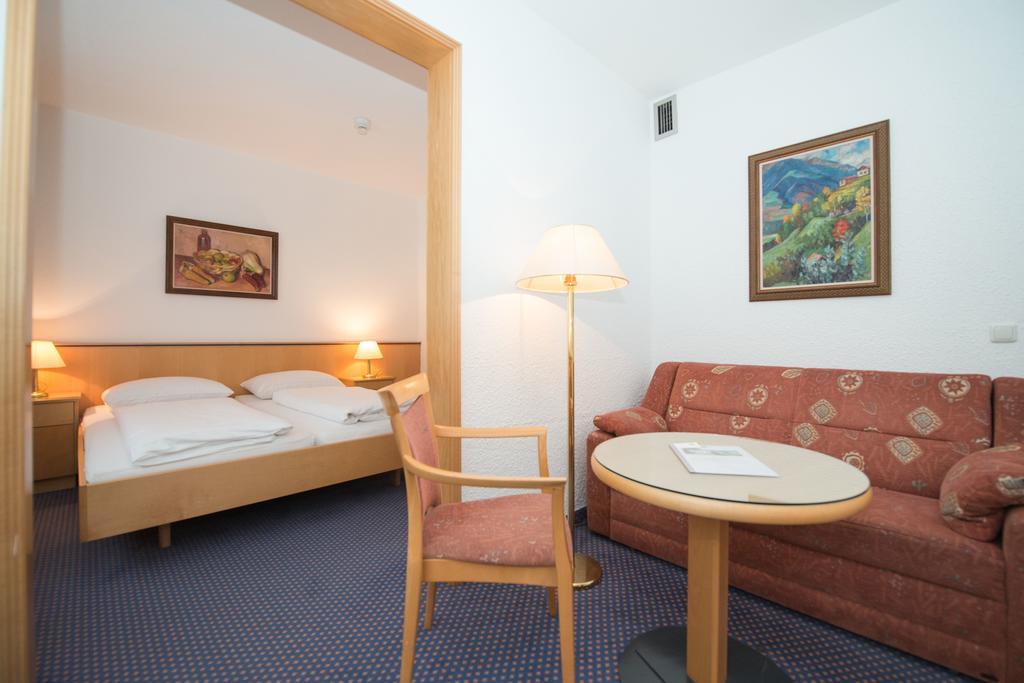 Parkhotel Styria Штайр Экстерьер фото